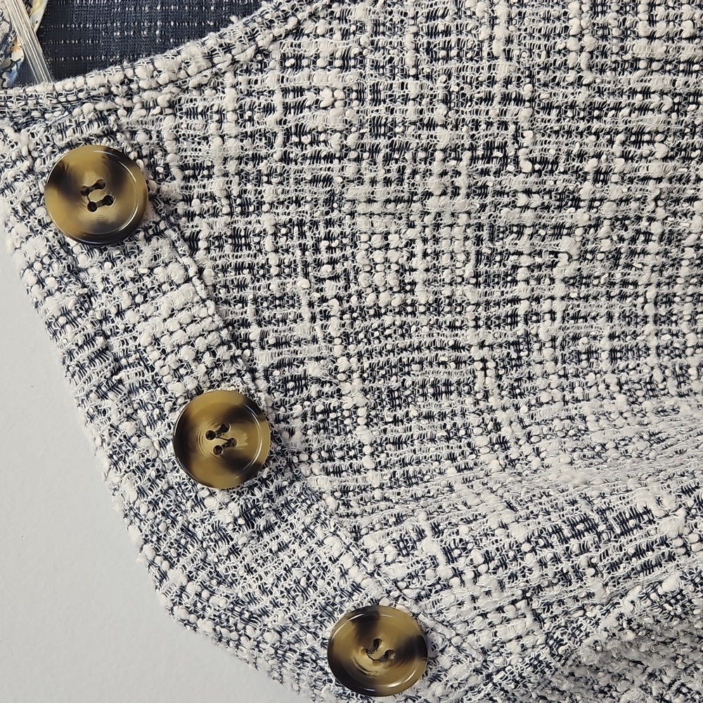 Simply Southern Gray Textured Knit Button Shoulder Top Sz Lg - Picture 2 of 6